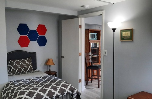 Matunuck Apartment | Pet Friendly 1 bedroom walk to beach in Matunuck RI White Wave at the Marilla