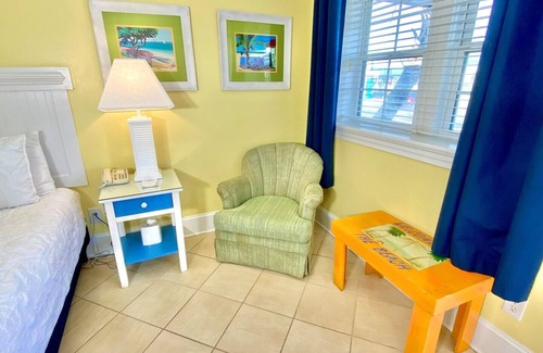 Atlantic Beach Hotel | Pet-friendly, 3 Blocks to Beach, Centrally Located! Unit 114