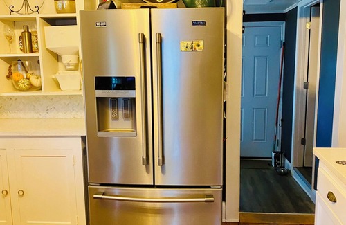 High Point House | Pet Friendly 3 bedroom historic home in the heart of High Point
