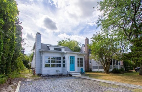 Cape May Point House | Pet Friendly 4 Bdrm Sleeps 12 by Lake Lily
