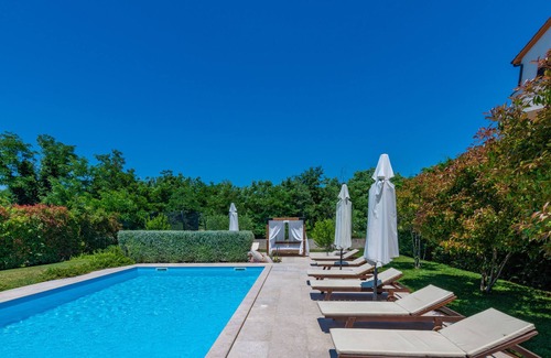 Cancini Villa | Pet friendly, all rooms air conditioned, only 3km from the beach