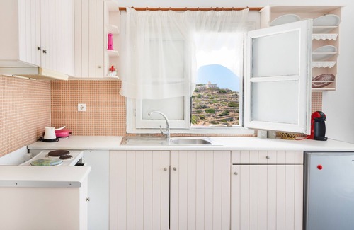 Sikinos Apartment | Pet-Friendly Apartment 'Antiparos' with Sea View & Wi-Fi