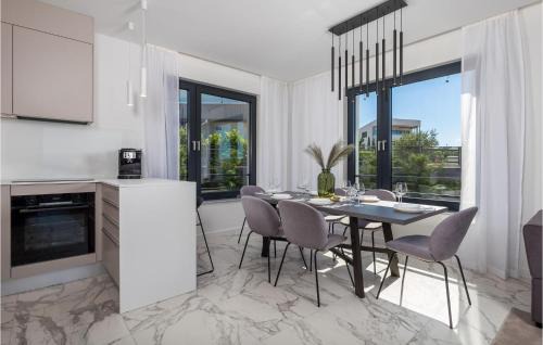 Zidarici Apartment | Pet Friendly Apartment In Malinska