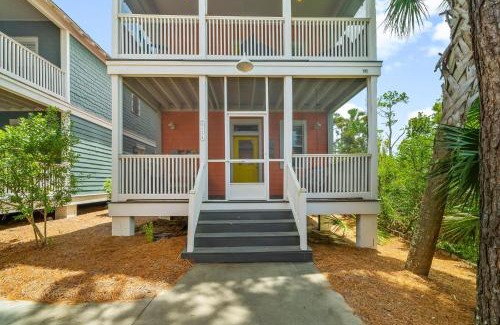 Port St. Joe House | Pet Friendly Beach House - Sandy Toes by Panhandle Getaways