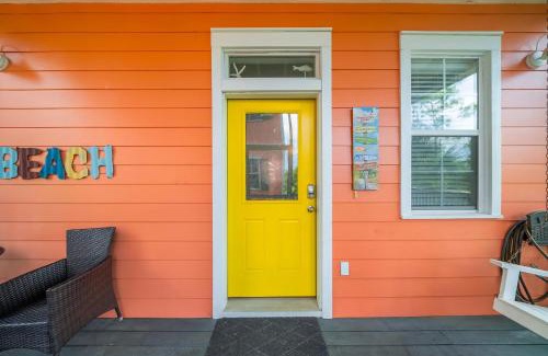 Port St. Joe House | Pet Friendly Beach House - Sandy Toes by Panhandle Getaways