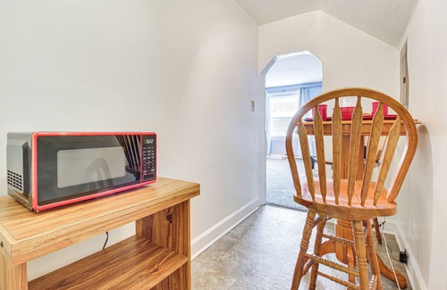 Roselawn Finance Apartment | Pet-Friendly Cincinnati Apt: 5 Mi to Downtown!