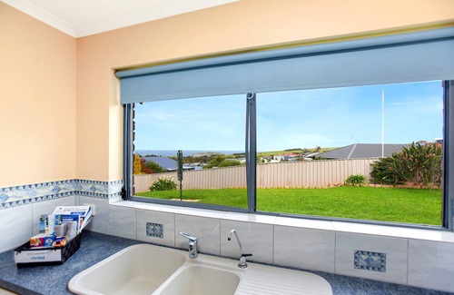 Encounter Bay House | Pet Friendly Family Retreat; Ocean Views, Sleeps 12, with WI-FI