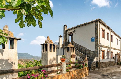 Mecina Bombaron House | Pet friendly home in Mecina Bombarón