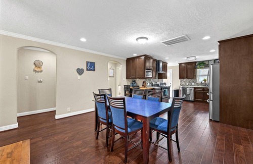 Garden Oaks House | Pet Friendly Home in Garden Oaks/Forest Oak area Lrg 4 Bedroom Home