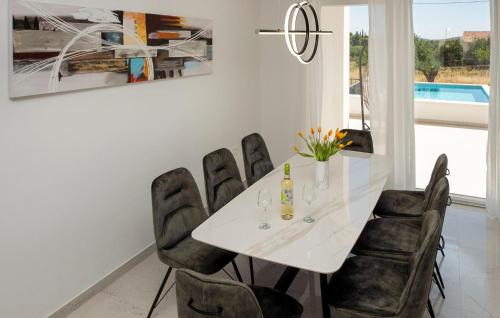 Sibenik House | Pet Friendly Home In Sibenik