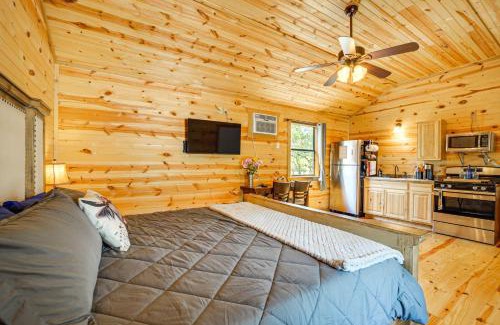 Johnson City Apartment | Pet-Friendly Johnson City Studio with Inspiring View