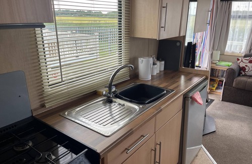 Skegness Cabin | Pet Friendly - Millfield Park Skegness 4 Bed