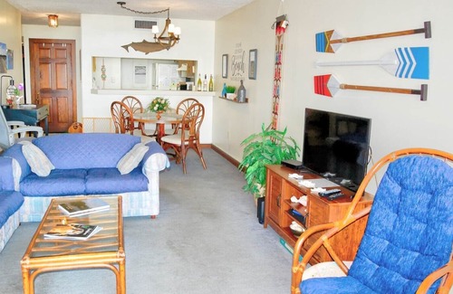 Arcadian Shores Apartment | Pet friendly oceanfront condo in gated community-Lands End 214
