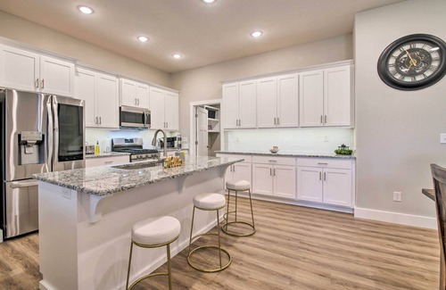 Ozark House | Pet-Friendly Ozark Home w/Yard & Patio