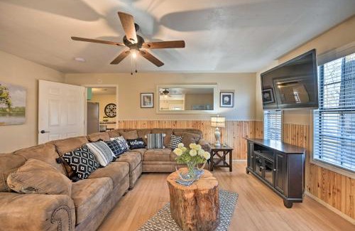 Broken Bow House | Pet-Friendly Shady Oaks Broken Bow Gem with Patio!