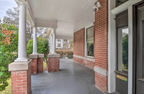 Highland Historic District House | Pet-Friendly Shreveport Home ~ 1 Mile to Downtown!