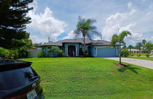 Port Charlotte House | Pet Friendly Spacious Port Charlotte home with Heated Private Pool and Lanai