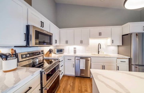 Old Farm District House | Pet-Friendly Three Bedroom Home