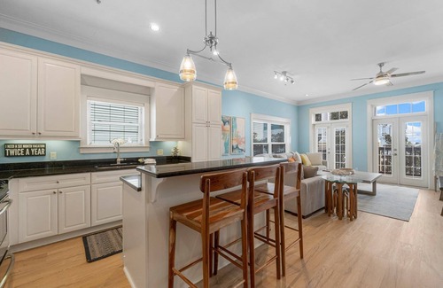 Kiska Beach House | Pet Friendly Beach House – Sleeps 16, Pool, Steps to Beach, Free Golf Daily