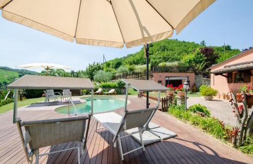 Urbino House | Pet-Friendly Villa with Pool