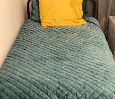 Peterborough Apartment | Peterborough Brand New City Center Apartment 2 Bedroom 2 bath apartment free parking contractors welcome