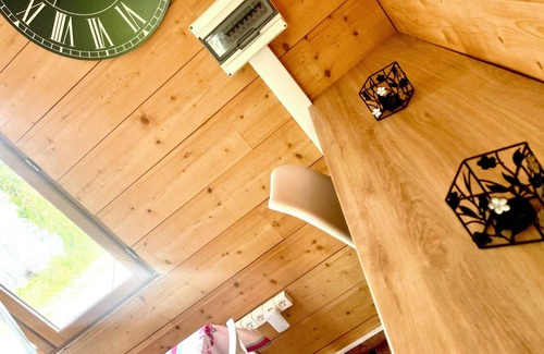 Chanas Ski Chalet | Petit Chalet Indépendant
