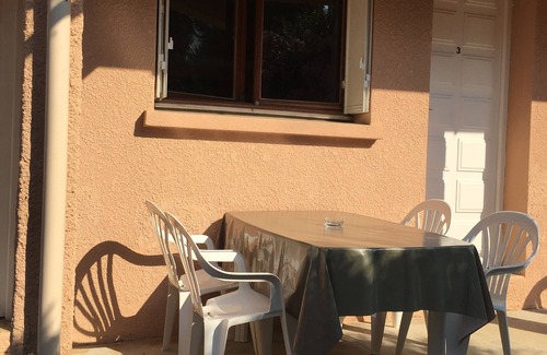 Santa-Maria-Poggio Apartment | Petit Studio Dans Résidence Verdoyante, Proche mer et Rivière