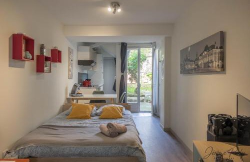 Bourgogne Apartment | Petit studio hypercentre d'Orléans avec jardin
