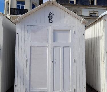 Saint-Regnobert-de-la-Cote-de-Nacre House | Petite vague - maison atypique avec terrasse