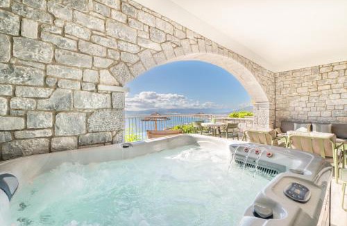 Diasella Apartment | Petra Thea