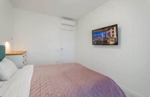 Solomjanskyj Apartment | Petrovdom Apartments 19-96v in RC Kvartet , Vasyl Lypkivskyi 16V