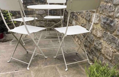 Tideswell House | Peverel House, Tideswell. Sleeps 4, Dog Friendly
