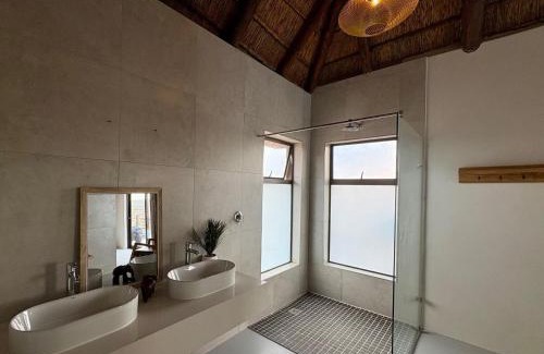 Bela-Bela House | Pezulu Lodge