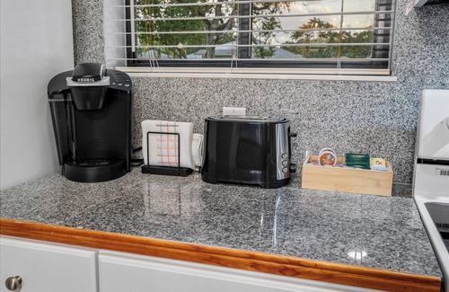 Palm Beach Gardens Cottage | PGA National Lakeview Cottage