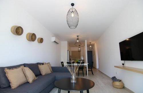Paphos Apartment | Phaedrus Living: Seaside Luxury Flat Limnaria 152