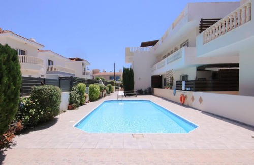 Universal Apartment | Phaedrus Living: Universal City Flat Alina