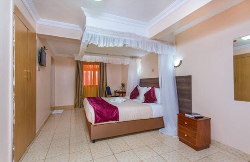 Kiambu Hotel | Phoenicia Hotel Kiambu