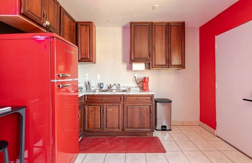 Maryvale House | Phoenix Adult-Only Kink Guesthouse, RedRoomforAdults