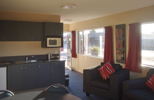 Temuka Apartment | Phoenix Motel