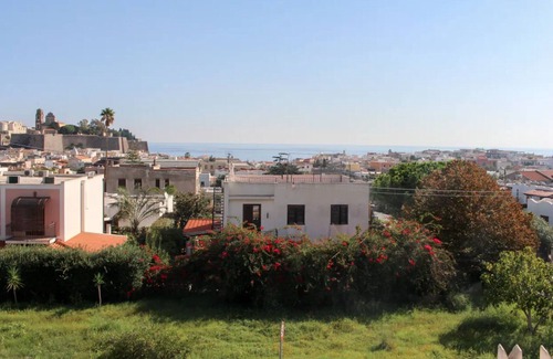 Lipari Historic Centre Bed & Breakfast | Phoinikodes By Halldis