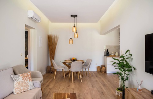Ipsos Apartment | Phos Elegant Residences by Konnect, 400m to the beach