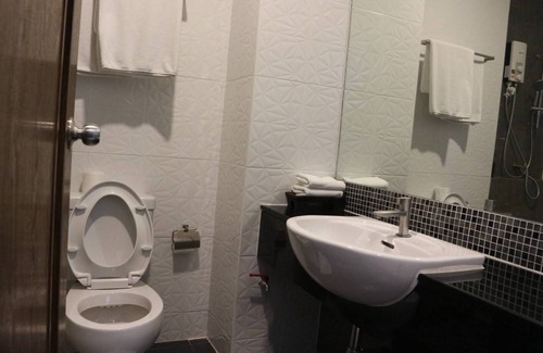 Mai Khao Hotel | Phuket Airport Place