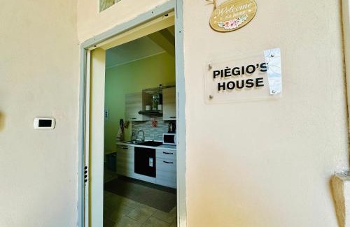 Torre Annunziata Apartment | Piègio’s house