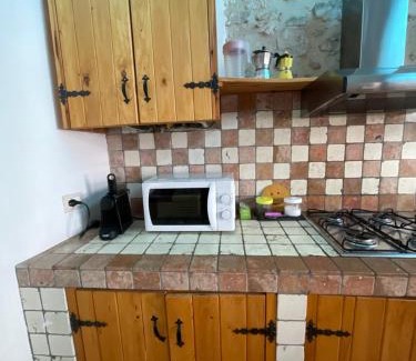 Assergi Apartment | Piazzetta Del Forno - Monolocale con Soppalco