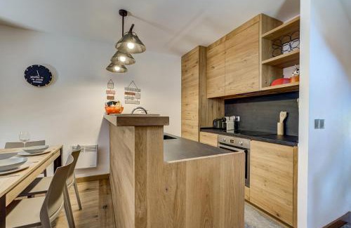 Les Praz-de-Chamonix Apartment | Pic Janvier - Alpes Travel - Les Praz (sleeps 4-6)