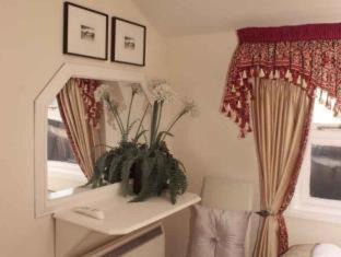 Paddington Bed & Breakfast | Piccolino Hyde Park Hotel