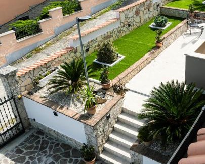 Scafa Apartment | PICCOLO PARADISO Suite LUNA