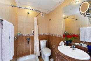 Village Road Resort | Pickalbatros Aqua Park Resort - Hurghada