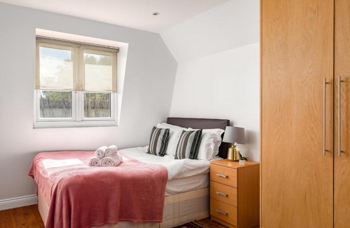 Harrow Road Apartment | PickThePlace Harrow Road