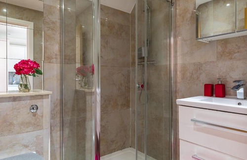 Harrow Road Apartment | PickThePlace Harrow Road